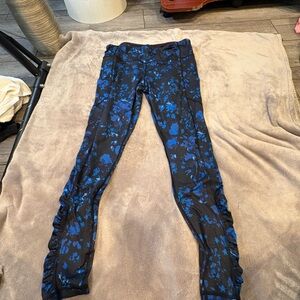 Lululemon Athletica Black and Blue Jeggings